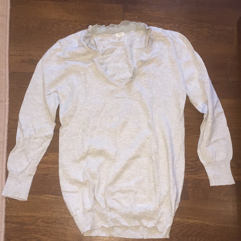 Ruffle neck 3/4 sleeve sweater.